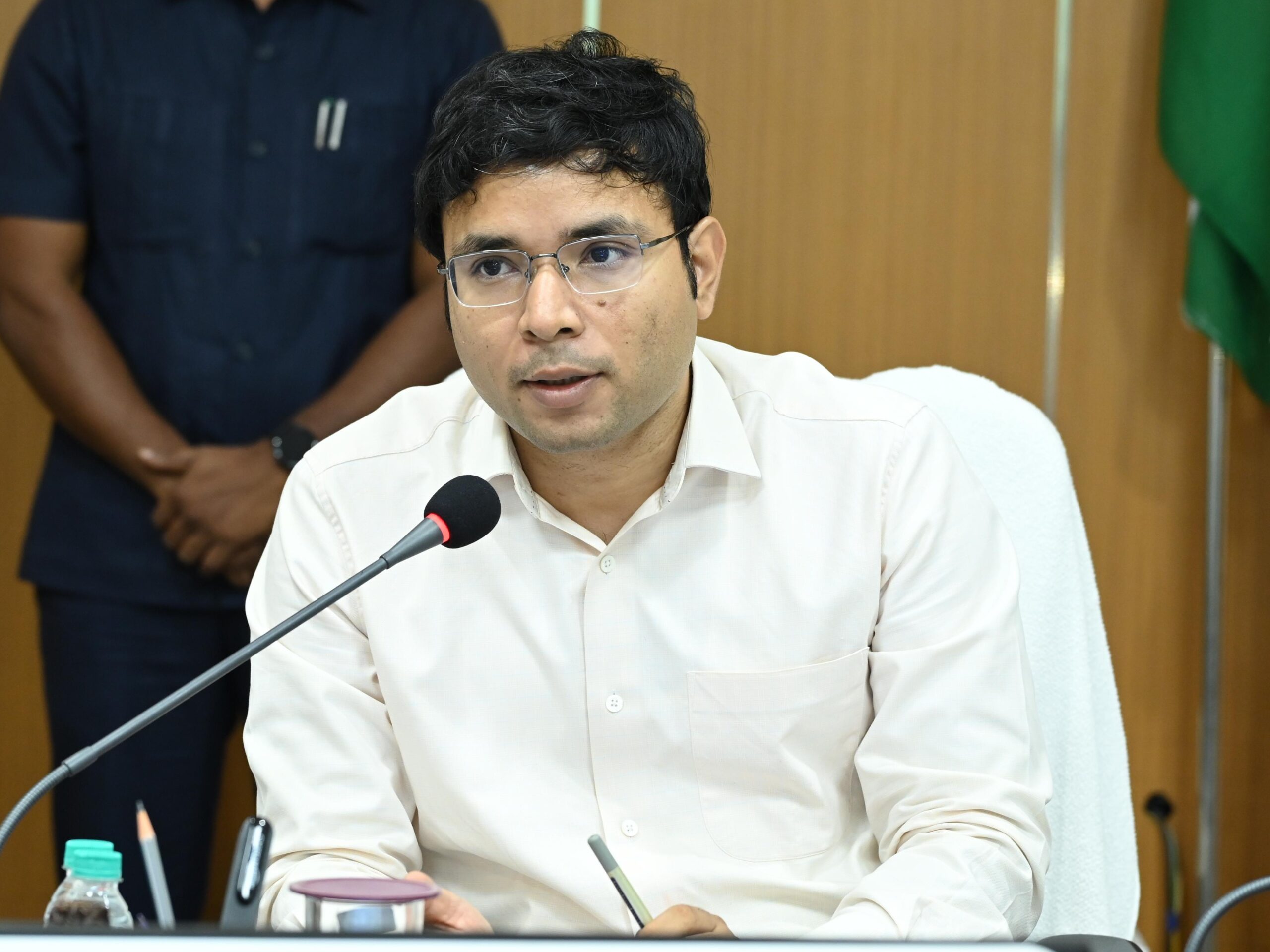 ‘ప్రతి ఒక్కరూ స్వీయ నమోదు ప్రక్రియ చేసుకోవాలి’