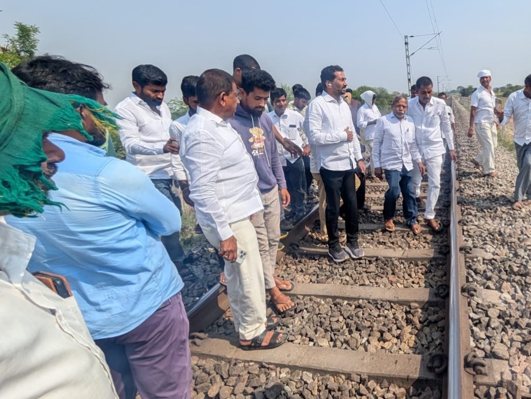 ఆర్‌యూబీ నిర్మాణానికి హామీ ఇచ్చిన ఎంపీ