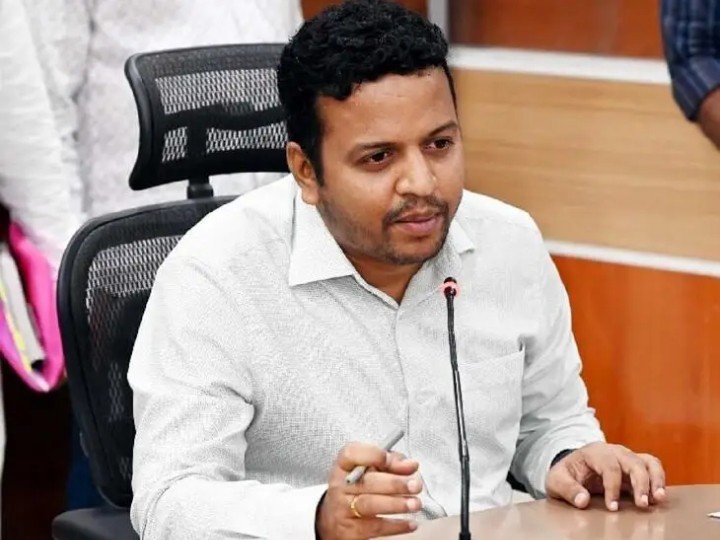 పెట్రోల్ బంకులకు షోకాజ్ నోటీసులు: జేసీ