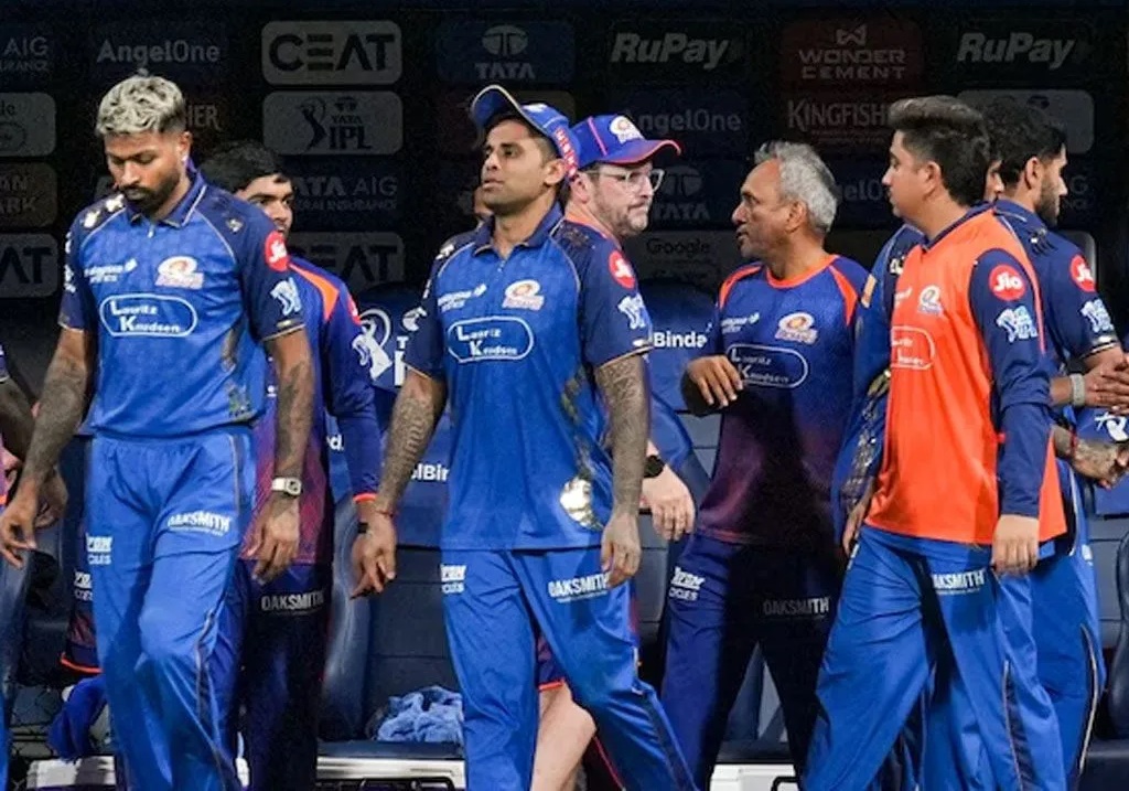 నేడు ముంబైకి చావో రేవో మ్యాచ్