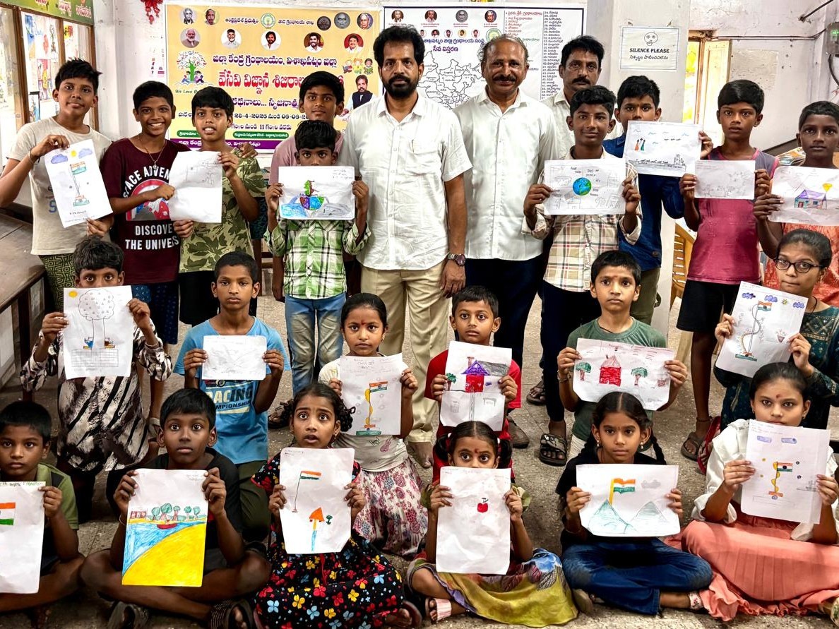 విశాఖలో చిత్రలేఖన శిబిరం నిర్వహణ