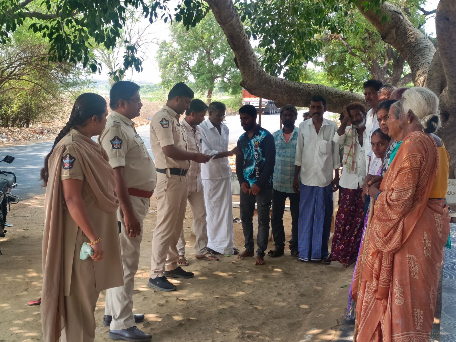 ‘మహిళల రక్షణకు ‘శక్తి’ భరోసా యాప్’