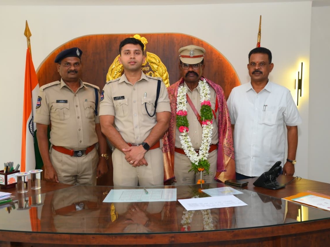 పదవీవిరమణ పొందిన సీఐ సైదులుకు ఘన సత్కారం