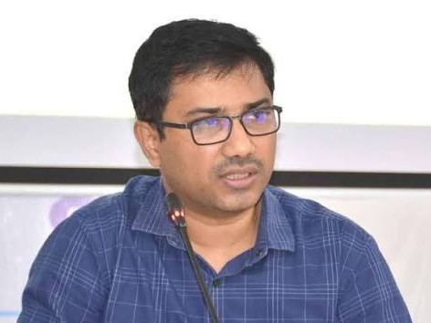 అర్హులైన ప్రతి ఒక్కరికి ప్రభుత్వ పథకాలు: కలెక్టర్