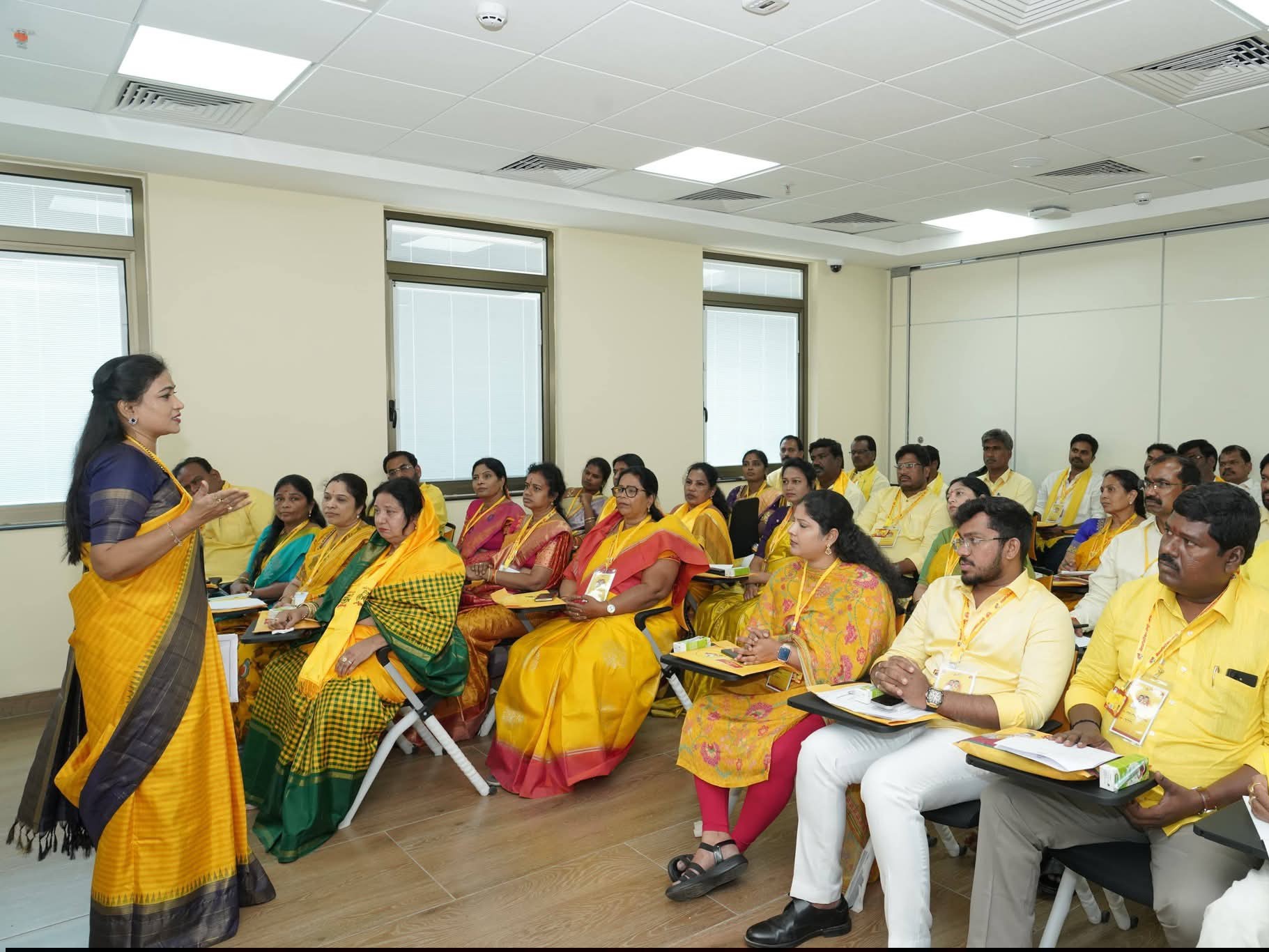 పార్టీ బలోపేతంపై హోం మంత్రి దిశానిర్దేశం