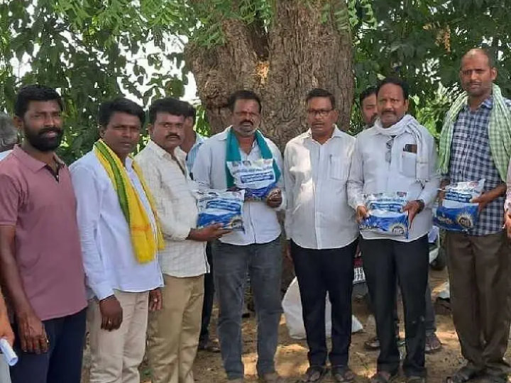 బోధన్లో గీత కార్మికులకు కాటమయ్య కిట్ల పంపిణీ