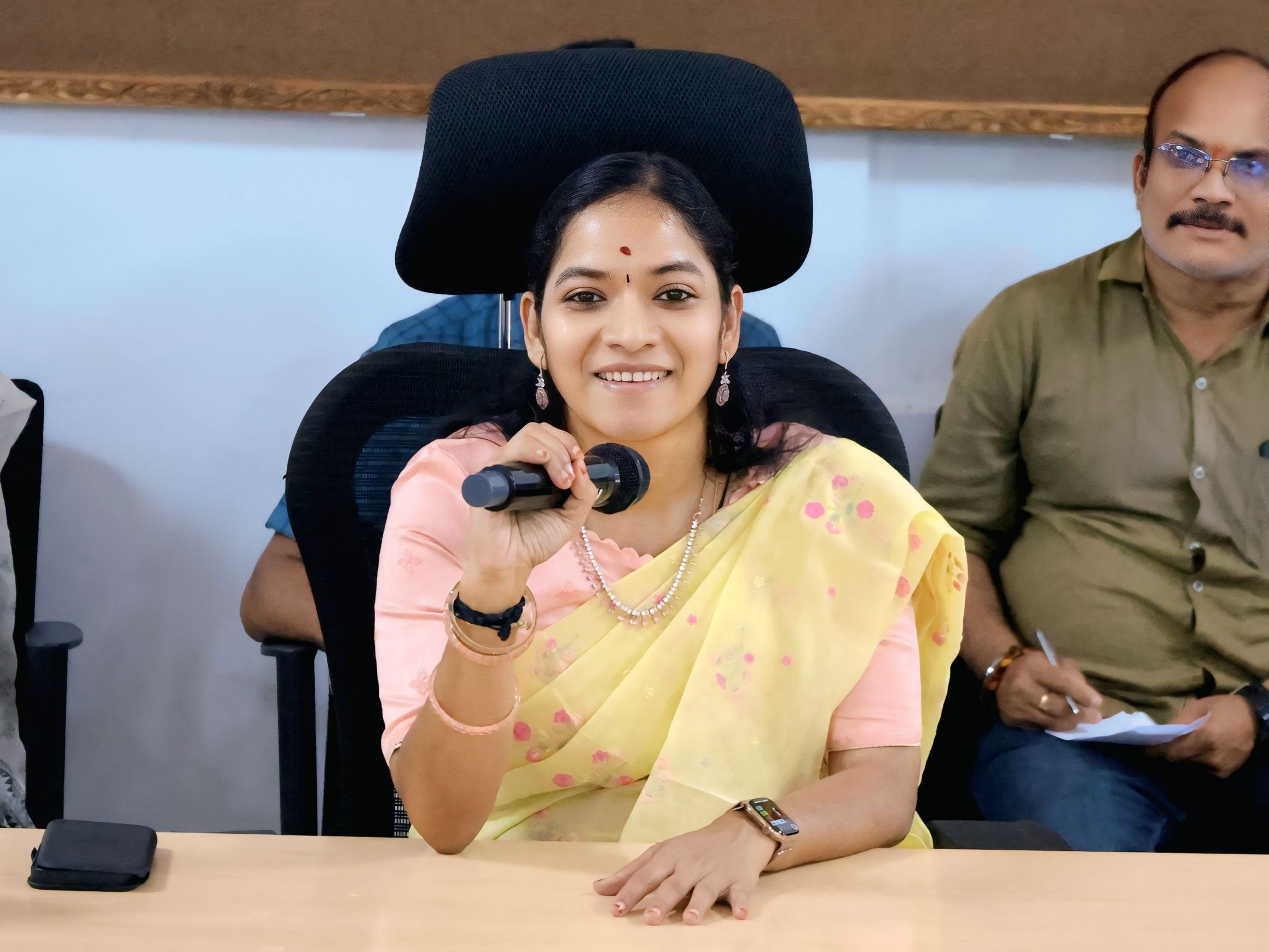 ‘శాఖల పనితీరు 100శాతం మెరుగుపడాలి’