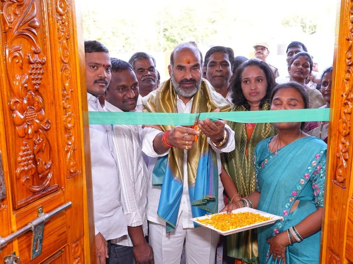 అర్హులైన ప్రతి కుటుంబానికి ఇందిరమ్మ ఇండ్లు