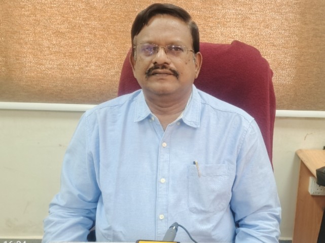 సూర్యాపేట డీఎంహెచ్‌‌వో కార్యాలయంలో బహిరంగ వేలం