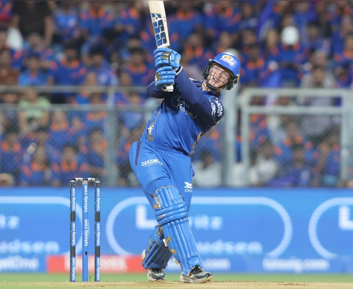 IPL: సెంచరీతో చెలరేగిన ముంబై బ్యాటర్