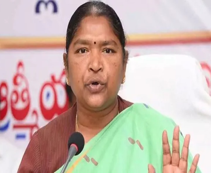 వికలాంగుల పేరు పైనే ఇందిరమ్మ ఇళ్లు: సీతక్క