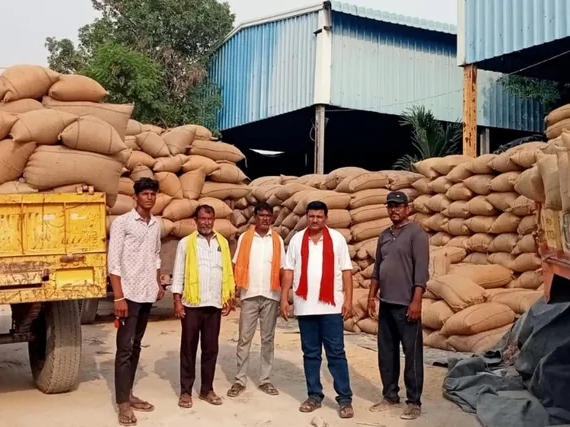 ‘కొనుగోలు కేంద్రాల వద్ద లారీలు ఏర్పాటు చేయాలి’