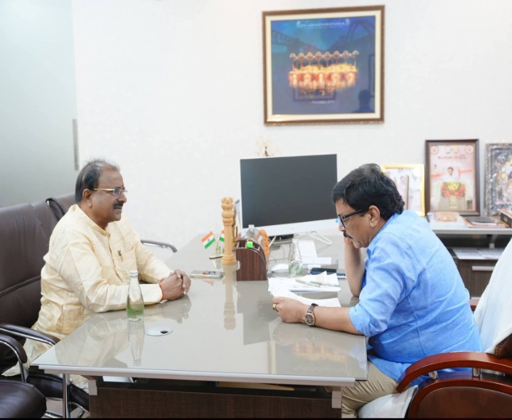 పర్యాటకశాఖ మంత్రితో ఎమ్మెల్సీ వీర్రాజు భేటీ