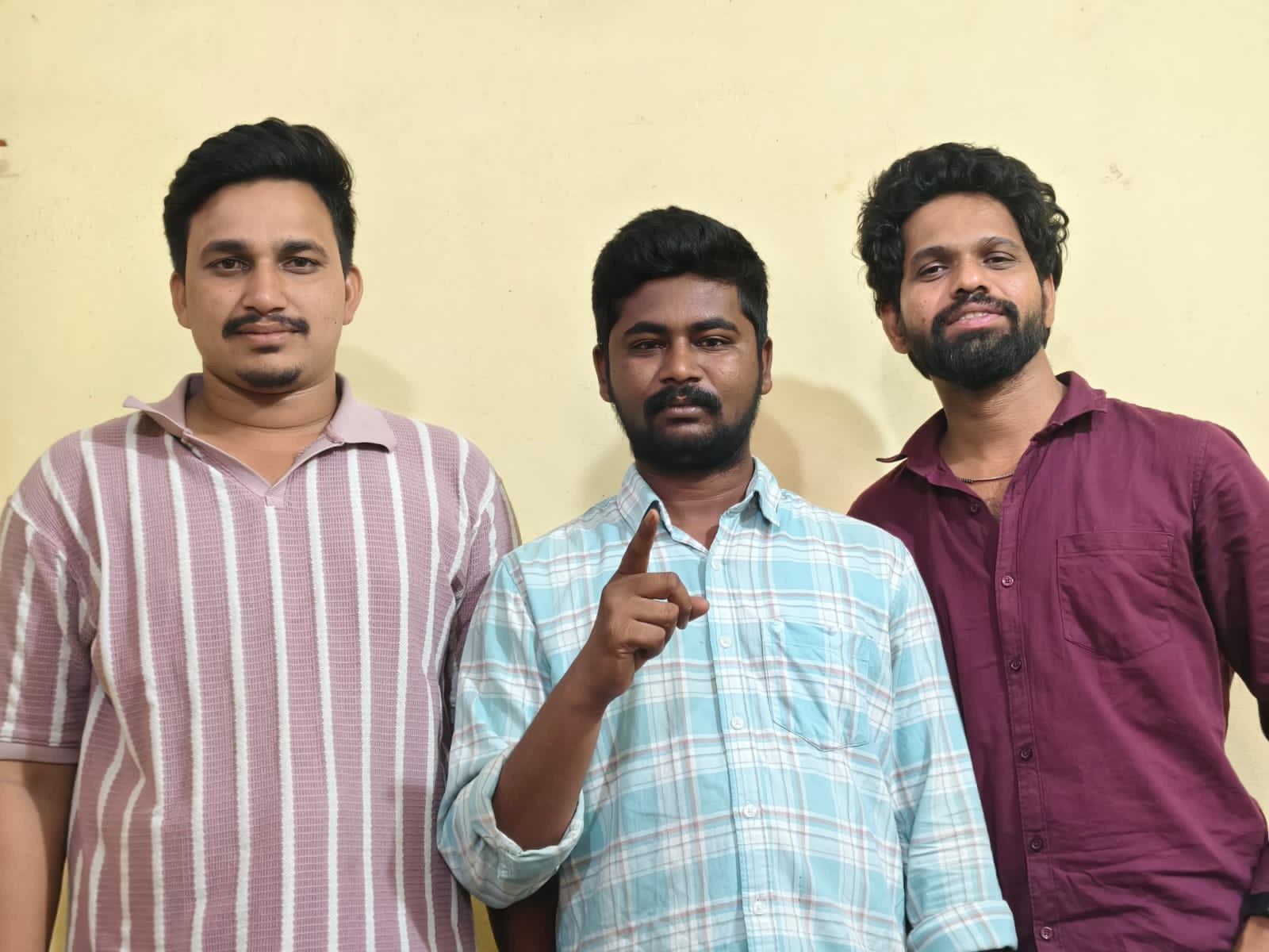 ‘నిబంధనలకు విరుద్ధంగా పాఠశాల నిర్వహణ’