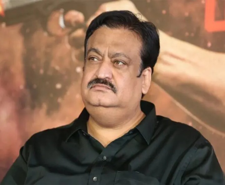 ఫిల్మ్‌ ఛాంబర్ అధ్యక్ష పదవికి సునీల్ రాజీనామా!