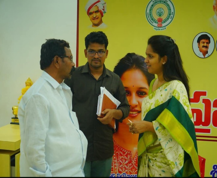 సమస్యల పరిష్కారానికి నిరంతరం కృషి: ఎమ్మెల్యే