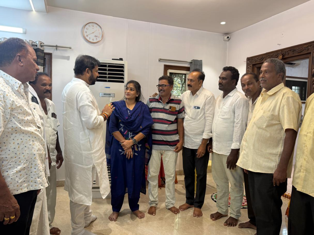 ‘రైతులకు కంపెనీలో ఉద్యోగావకాశాలు కల్పించాలి’