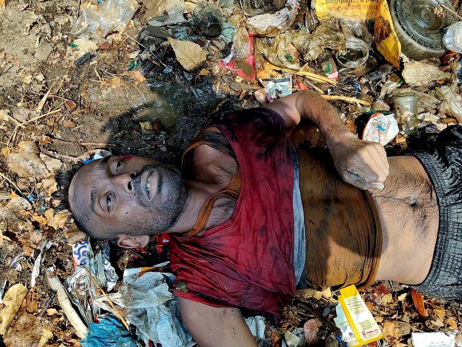 ఏలూరులో గుర్తు తెలియని వ్యక్తి మృతి