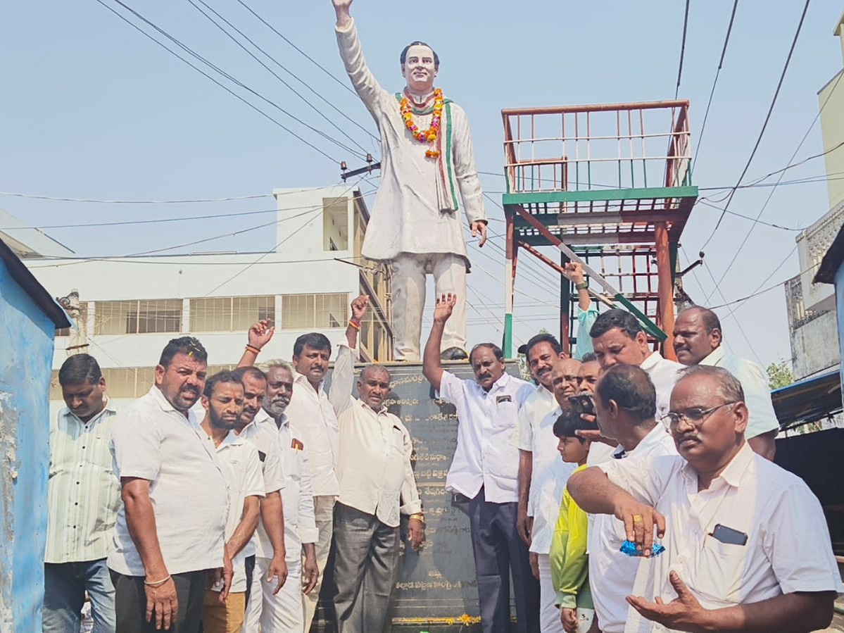 తల్లాడలో ఘనంగా రాజీవ్ గాంధీ వర్ధంతి వేడుకలు