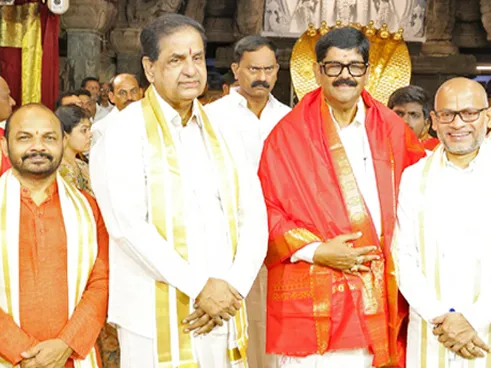 శ్రీ వారిని దర్శించుకున్న మంత్రి