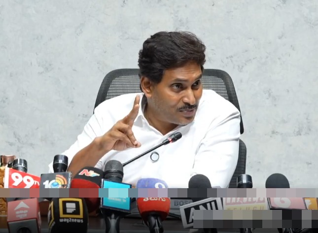 బాలకృష్ణపై జగన్ కీలక వ్యాఖ్యలు