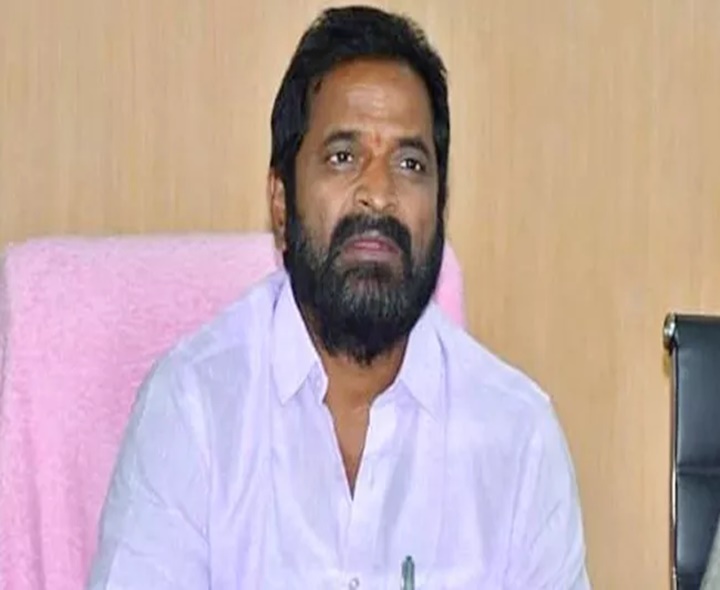 ప్రభుత్వంపై మాజీమంత్రి శ్రీనివాస్ ఫైర్