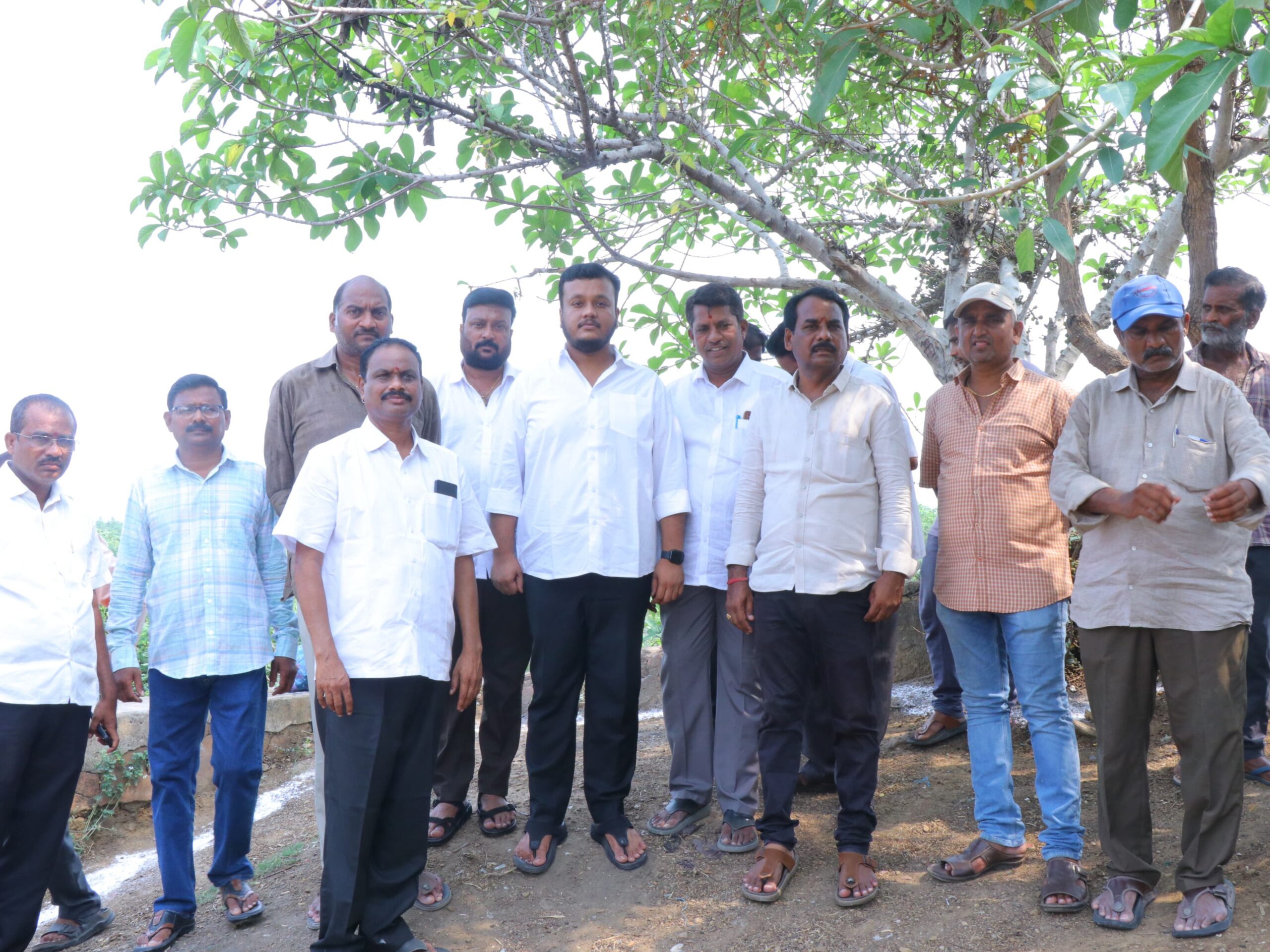 ‘చెరువు అభివృద్ధి పనులు ప్రారంభం’