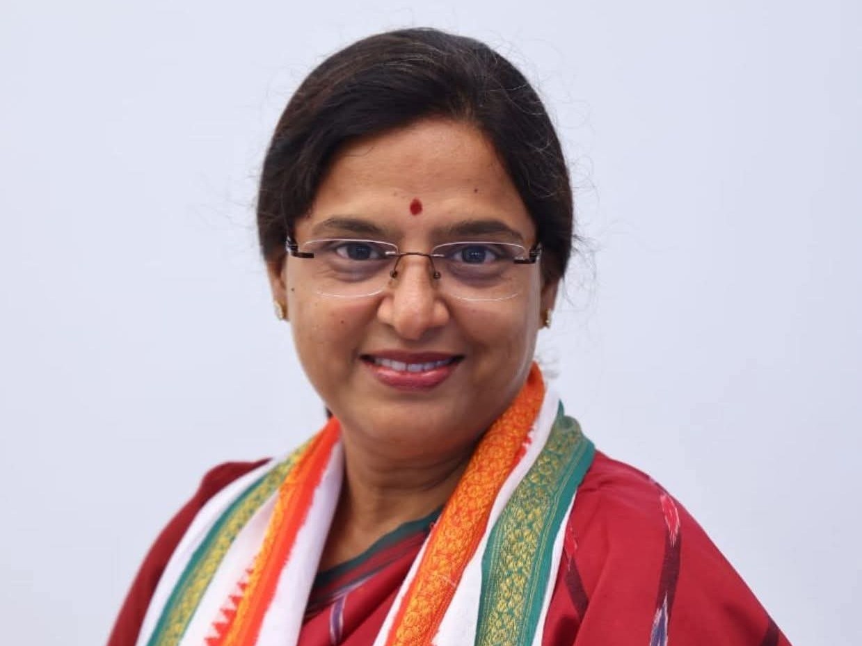 ఆర్టీసీ ఛైర్మన్‌గా ఉత్తమ్ పద్మావతి రెడ్డి బాధ్యతలు స్వీకరణ
