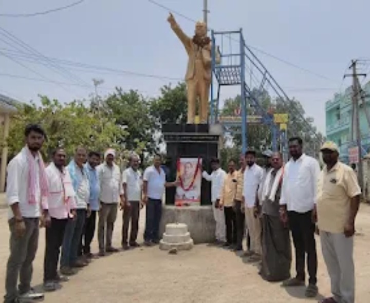 “టెలికం రంగాల అభివృద్ధికి రాజీవ్ గాంధీ సేవలు చిరస్మరణీయం”