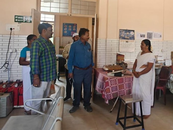 ప్రాథమిక ఆరోగ్య కేంద్రాం ఆకస్మిక తనిఖీ