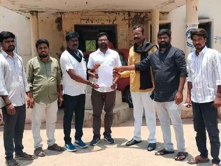 దళిత కుటుంబాలకు భూమి కేటాయింపు డిమాండ్