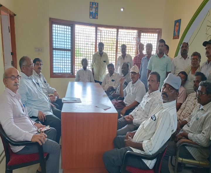 సత్యసాయి తాగునీటి కార్మికుల సమ్మె విరమణ