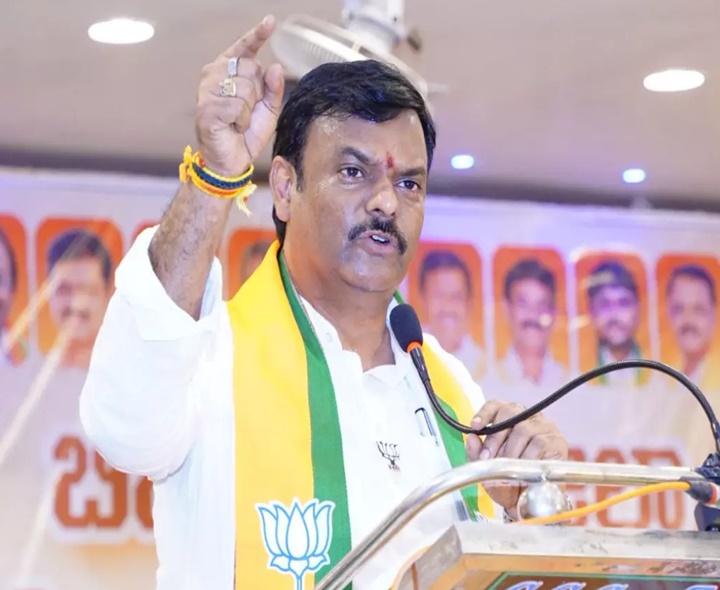 ‘ప్రజలకు-ప్రభుత్వానికి వారధిగా జనతా వారధి’