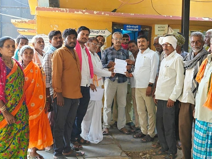 జొన్న కొనుగోలు కేంద్రం ఏర్పాటు చేయాలని వినతి