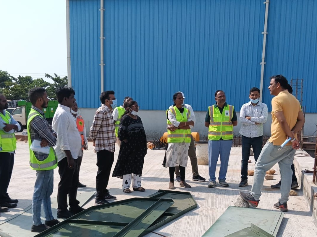 షాపూర్‌ నగర్‌లో పారిశుద్ధ్యం పనులపై తనిఖీలు