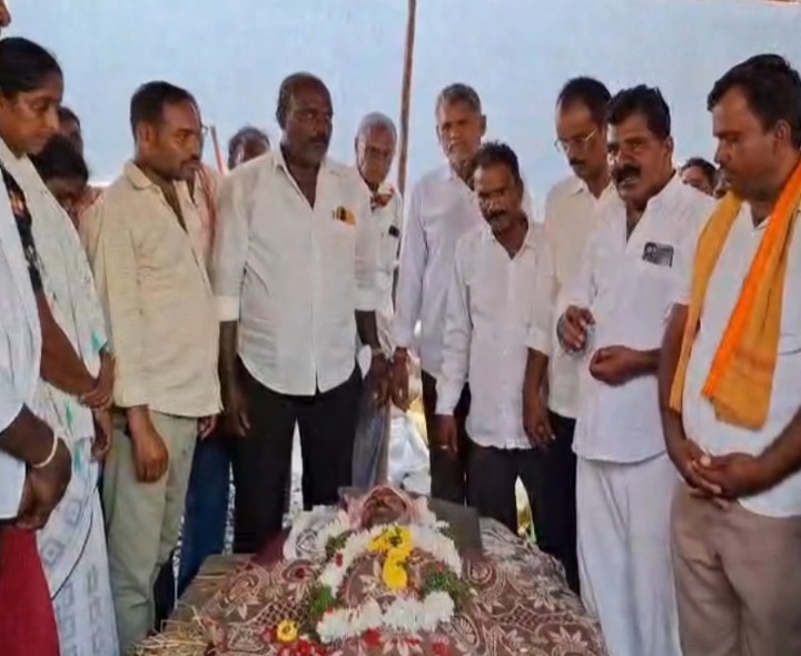 చిన్న కాపర్తిలో అడ్వకేట్ మృతి.. నేతల సంతాపం