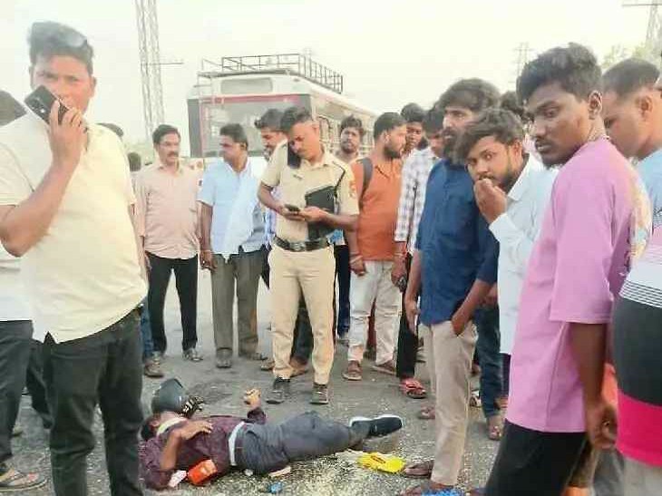 చొప్పదండిలో ఆర్టీసీ బస్సు ఢీకొని వ్యక్తి మృతి