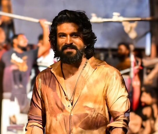 రాజకీయాల్లోకి వస్తారా?.. స్పందించిన రామ్‌చరణ్‌