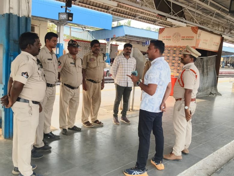 ‘గంజాయి రవాణాను పూర్తిగా అరికట్టడమే లక్ష్యం’