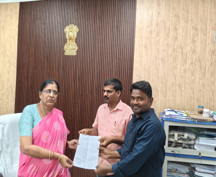 ‘అర్బన్ రెసిడెన్షియల్ విద్యార్థులకు భవనం కేటాయించాలి’