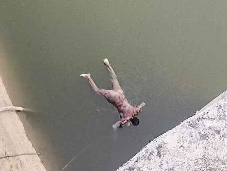 కెనాల్‌లో గుర్తు తెలియని మృతదేహం లభ్యం