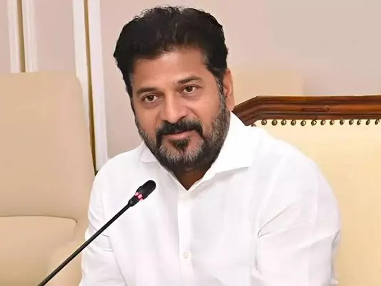 జర్నలిస్టులకు ఇళ్ల స్థలాలపై సీఎం రేవంత్ కీలక హామీ