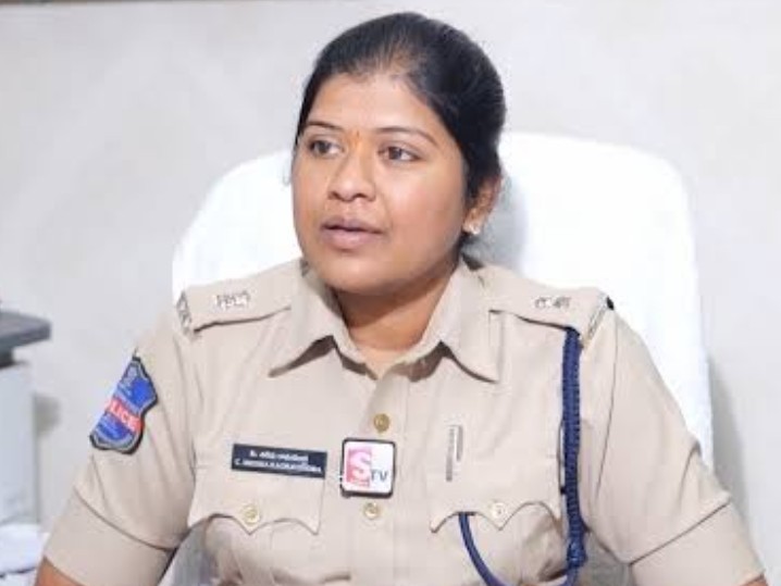 రూ.7.90 కోట్లు మళ్లించిన అకౌంట్ హెడ్