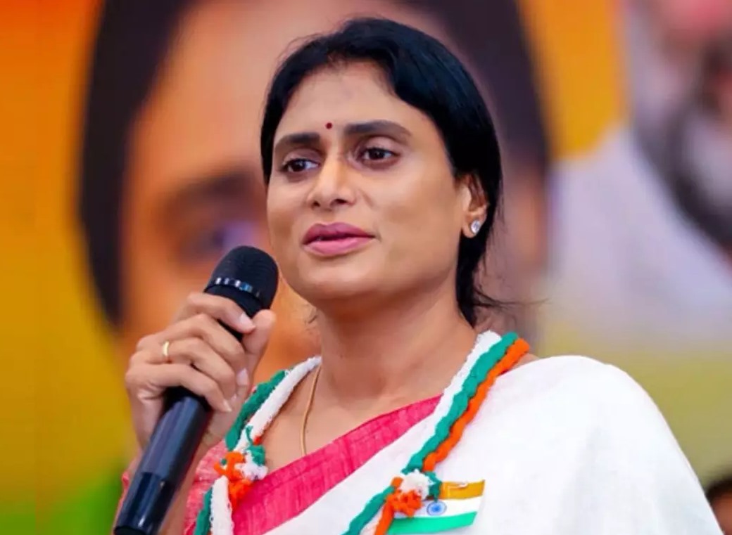 మోదీ విదేశీ పర్యటనలపై షర్మిల ధ్వజం