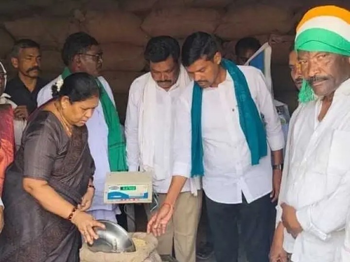 దళారులకు అమ్మి రైతులు మోసపోవద్దు: ఎమ్మెల్యే