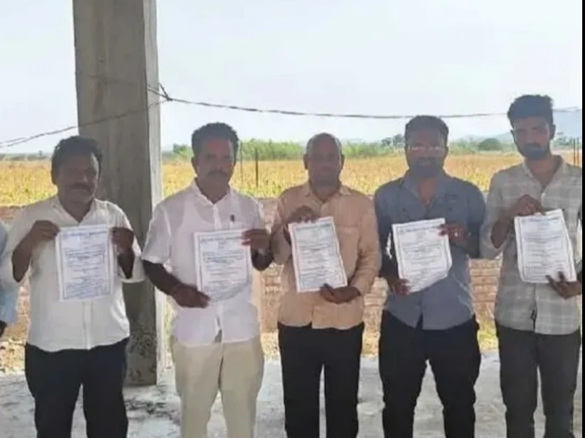 పదో తరగతి ప్రతిభావంతులకు పురస్కారాలు