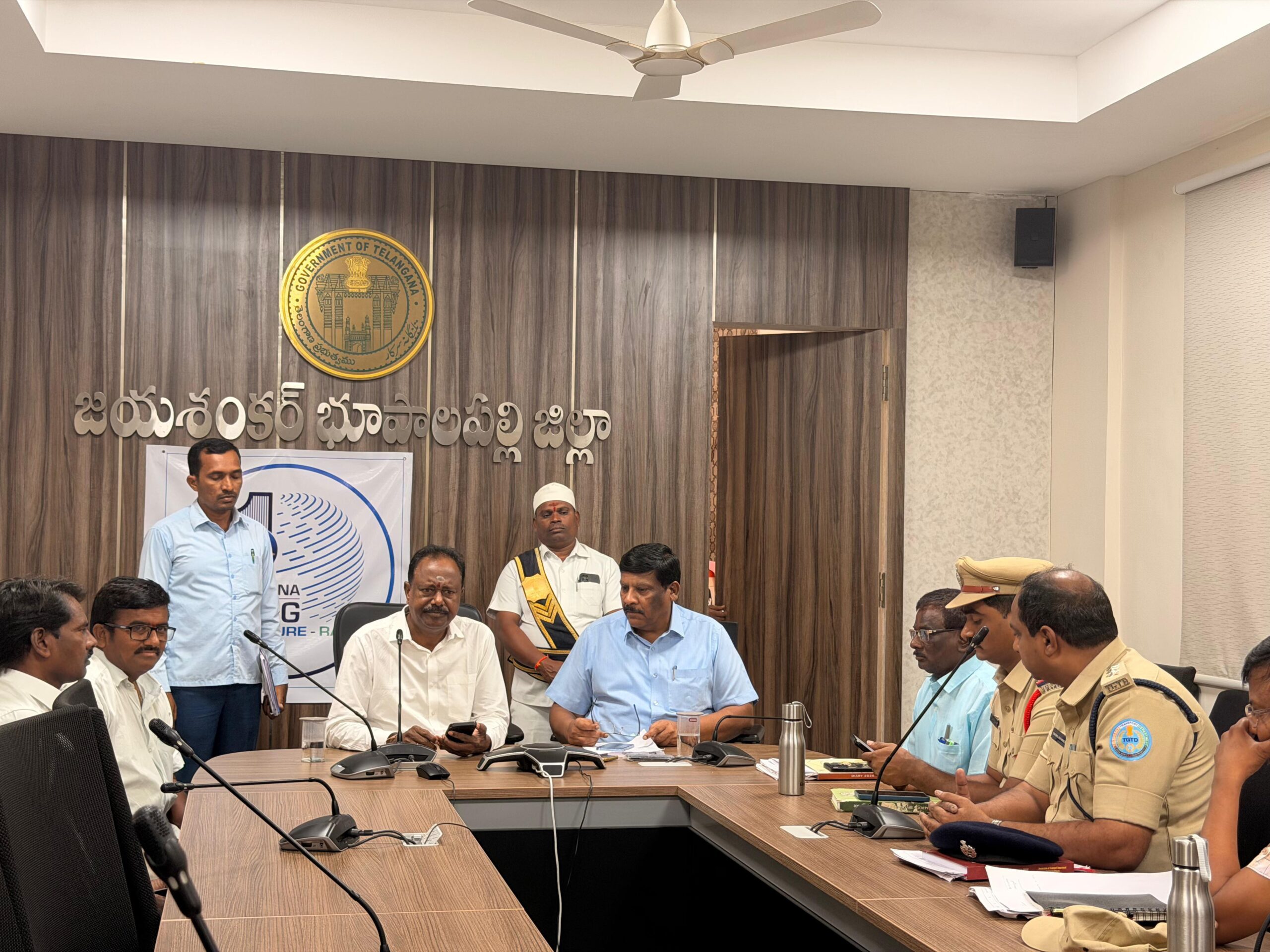ధాన్యం కొనుగోళ్లు వేగవంతం చేయాలి: ఎమ్మెల్యే
