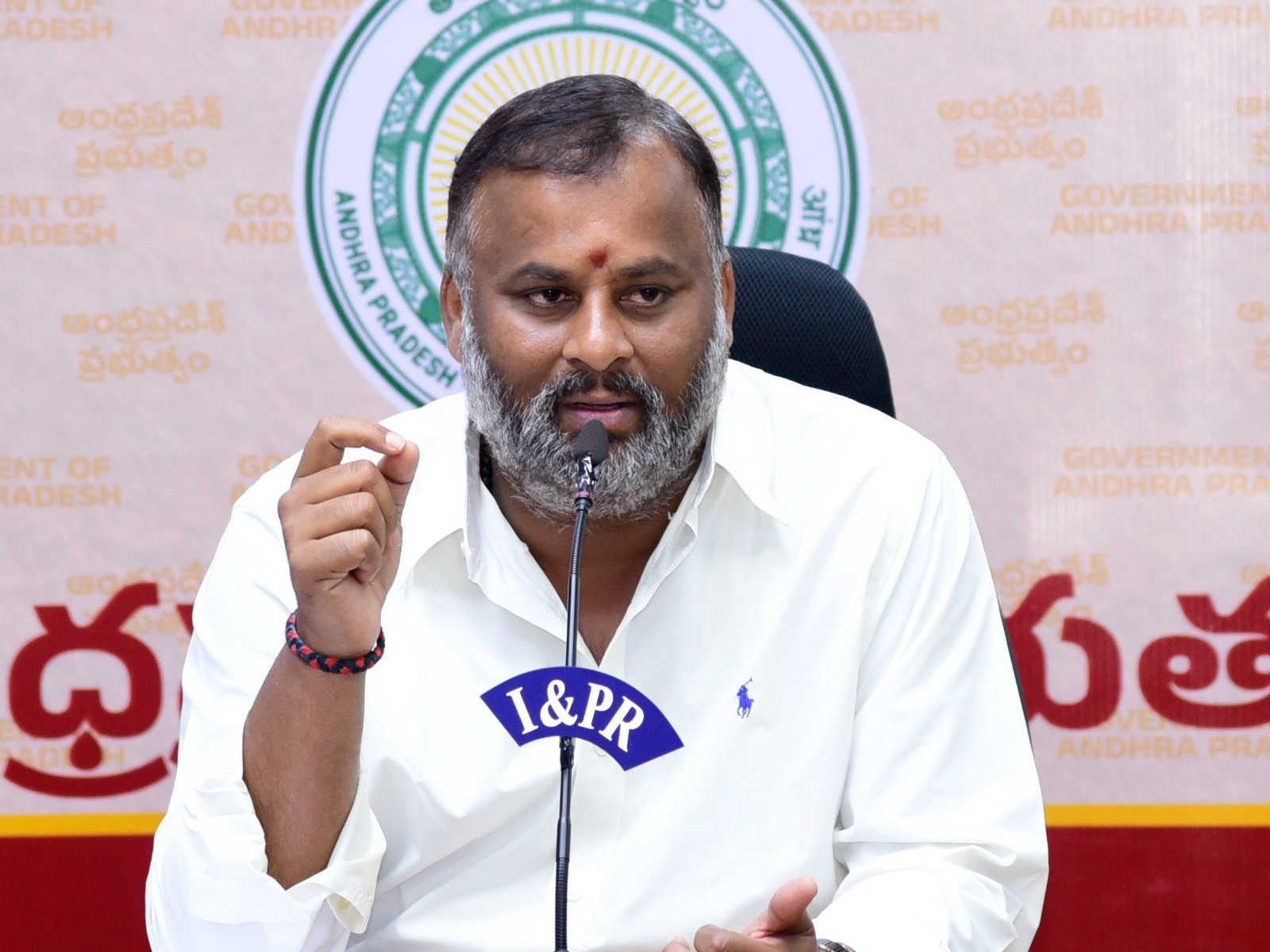 ‘సోషల్ మీడియాలో తప్పుడు ప్రచారాలు నమ్మొద్దు’