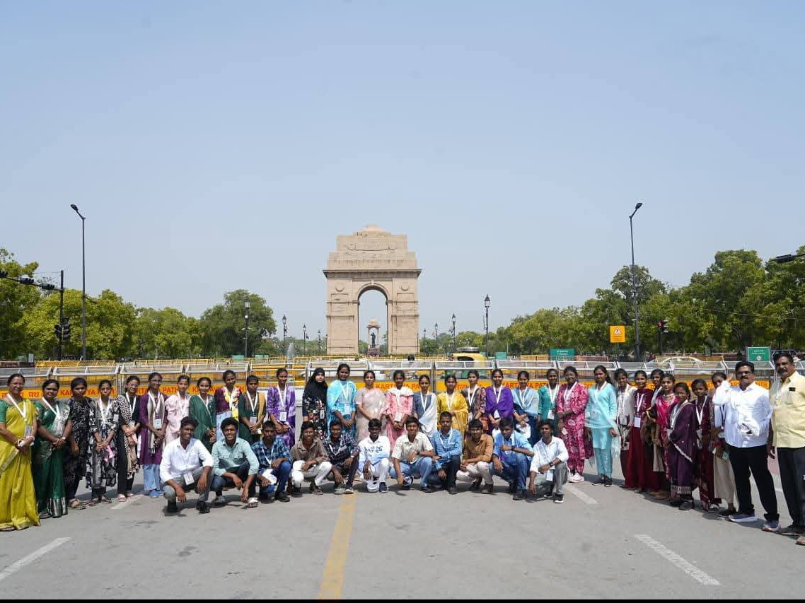 ఢిల్లీలో విద్యార్థుల సందర్శనలు