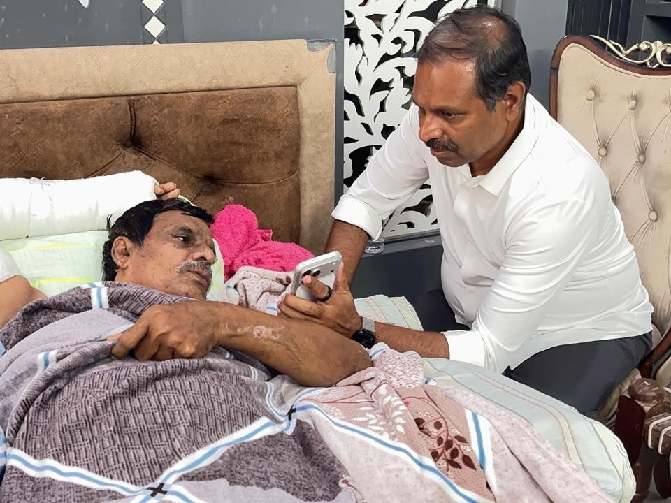 దశరథరామిరెడ్డిని మాజీ ముఖ్యమంత్రి పరామర్శ